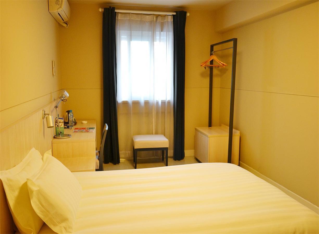 Jinjiang Inn Wuhan Optical Valley Finance Habour מראה חיצוני תמונה